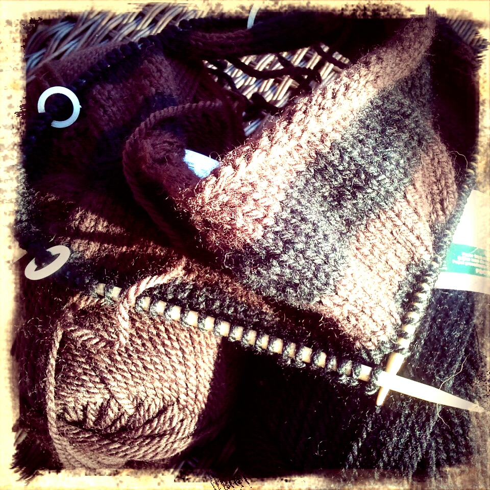 Knitting a Henley
